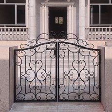 철제대문