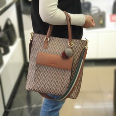 8e186bc55d20daf099d949c6017de32c6a5f1ef1552684851f50e3d5360e.jpg