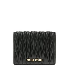미우미우 21FW 마테라쎄 로고 반지갑 블랙 5MH016 N88 F0002