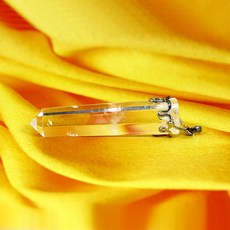 수정원석육각기둥