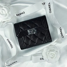 샤넬보이지갑