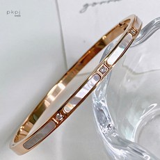 화이트골드뱅글