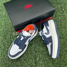 나이키엘리베이트로우