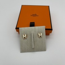 26deb75cfd5e01dd7a314c96a56b21b6ed4c388d1a7f50c70e4ee97a79b2.jpg