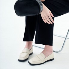 로서울 Classic square loafer Ivory