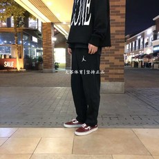 b606dfe5a490f6462def883457d333ffe08cda0245c84dd05aced2fcfbb4.jpg