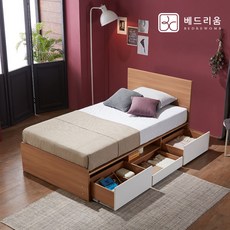 94f23d1668000d0e9a305698ac3a83d3051b7a61f7ad46b35ecc524a76a9.jpg