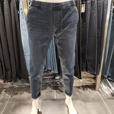 ce4663f2836910076d8c728361d88d865a158ccfabfdba3e2eb699557dda.jpg