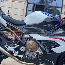 2020 BMW S1000RR 신형 스천알알 풀 카본 연료탱크 측면 패널커버