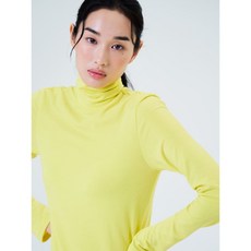 브랜드정품 에잇세컨즈 8SECONDS 립 터틀넥 긴소매 티셔츠 옐로우 114Y41BL2E 180899