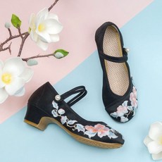 검정꽃무늬고무신