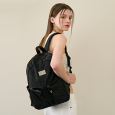 샐러드볼즈 SYMBOL LIGHT BACKPACK BLACK