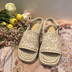 써스데이아일랜드플라워에스파듀