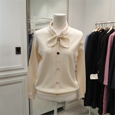 SATIN NC06 넥장식단추포인트니트 O203t944