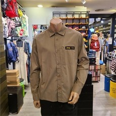 우영미백로고셔츠