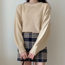 러브어텀 심플 퍼프소매 라운드 니트