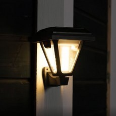 [애드크로스 홈쇼핑]태양광 충전 빛쎈 라이트 LED 야외등 정원등 말뚝형 벽걸이형 세트 자동 센서, 2세트, 전구색(노란빛)