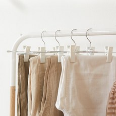 a199aae829e81a889342a2f18539e67fd54cde1c7100111d15e32c260b2c.jpg
