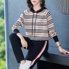 9e2cbb3657a3200ccae2ebb06a1392105ee8f9a32b9409ed35160f39bdaf.jpg