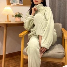 더블유 포근한 후리스 집업 잠옷 세트