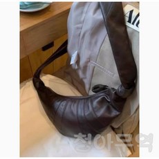 양가죽 크로와상 반달백 슬링백 가방 크로스 패션 크로스백 여행가방