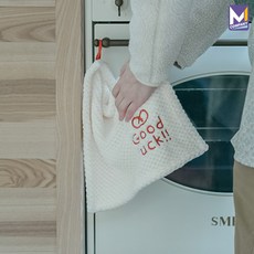 M컴퍼니 자수 고리수건 예쁜 주방 수건 어린이집 손타올 욕실 핸드타올 화장실 손타월 고리 핸드타월 2종 패브릭 그린&레드 [BF58404N], 레드 자수 핸드타올, 1개