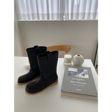 통넓은미들부츠