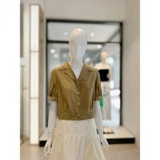 나이스클랍 크롭 볼륨 5부 소매 턱 블라우스 (3컬러) N233MWB702 (679618 )