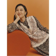 써스데이아일랜드 스칼렙 V넥 전판 자카드 베스트_T208MVT232W