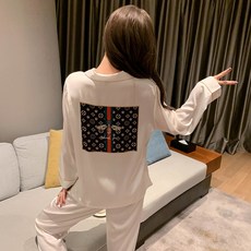 2426a826b5c0ac650e541a7da8bea548b211a131f92c645da519e006a853.jpg