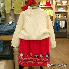 밀리밤 철산점 라운드 스웨터MLKA20S01