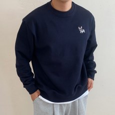 베럴댄나우 남자 퍼그 자수 기모 오버핏 맨투맨