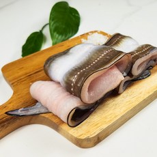 통영 손질 바다장어 특대 사이즈(1kg 2-3미+소스2종) 깔끔포장, 바다장어 특대사이즈 2kg(4-6미), 1개