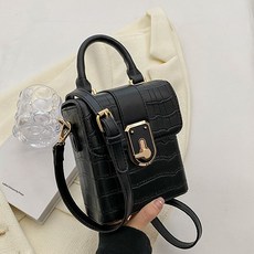 릴리브리 클래식 미니 크로스백 회전 버클 하드백