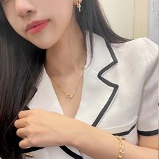 심수련목걸이
