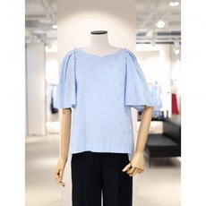 [더아이잗컬렉션] 스카이 코튼 하트넥 오프숄더 블라우스 CN6A0BL74 백화점 아울렛 (3863142)