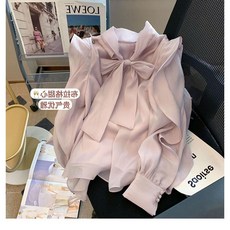 카운터는 봄을 위한 틈새 루즈하고 아름다운 상의와 함께 유명 컷 라벨 여성용 프렌치 보우 시폰 셔츠를 철수했습니다.