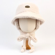 [유니버셜케미스트리] Bubble Fleece Ivory Earflap Bucket Hat 귀달이모자 - 유니버셜케미스트리귀달이모자