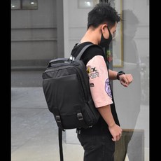 9ed0e148a1db65bb67c81116e58319a8c45e48b5da1c0a9092bfd6f7c8ac.jpg
