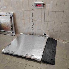 스케일 특수 휠체어체중계 바닥 내하중500kg 유선 체중계 휠체어 60x70cm 저울, 400*400*25mm 베젤 포함, 1개