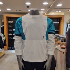 언더아머아노락