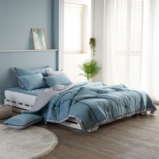a200f66ecb75fded9cf315bf7b1b79c009bd8122d4feb9e141af968c4306.jpg
