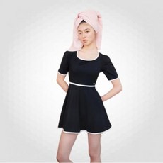 질스튜어트액세서리 JILLSTUART ACC 블랙 반팔 라인 배색 원피스 수영복 JASR4E102BK 333157