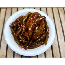 1+1 행사제품 매콤 아삭한 양념고추 마늘쫑무침 1kg 2개 반찬 장아찌