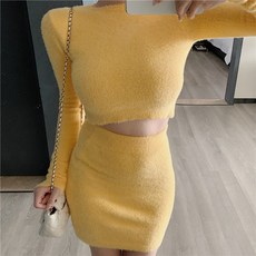 앙고라 파스텔 라운드넥 극세사 슬림 티셔츠 스커트 투피스 코디세트