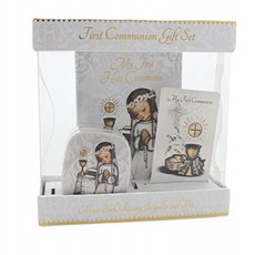 Deluxe First Communion Gift Set for Girls with Rosary and Case Scapular and Mass Book 묵주와 케이스 스카풀, 1