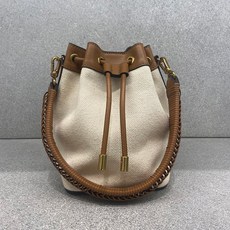 c8ad0b046ae0c2b967dde1eae210fb17137cb8455deb607fea272d2ebe83.jpg