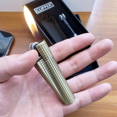 오리지널 클리퍼 풀 메탈 그라인딩 휠 부탄 가스 프리 파이어 라이터 플린트 점화 편리하고 안전한 방풍 라이터