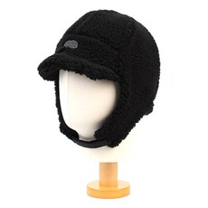 [유니버셜케미스트리] Short Brim Black Fleece Earflap Cap 귀달이모자 - 남자트루퍼햇