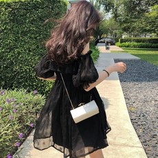 디자인그룹 티에스 원피스 프렌치시크 보이핏 볼륨 인싸템 벌룬소매 섹시 블랙 레이스 일자 넥 오프숄더 어깨트임 점프슈트 숲